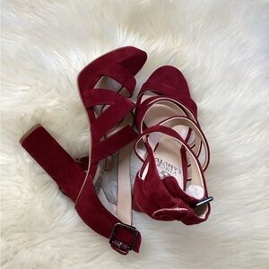 Vince Camuto Suede Platforms Sandals, Size 7/37.